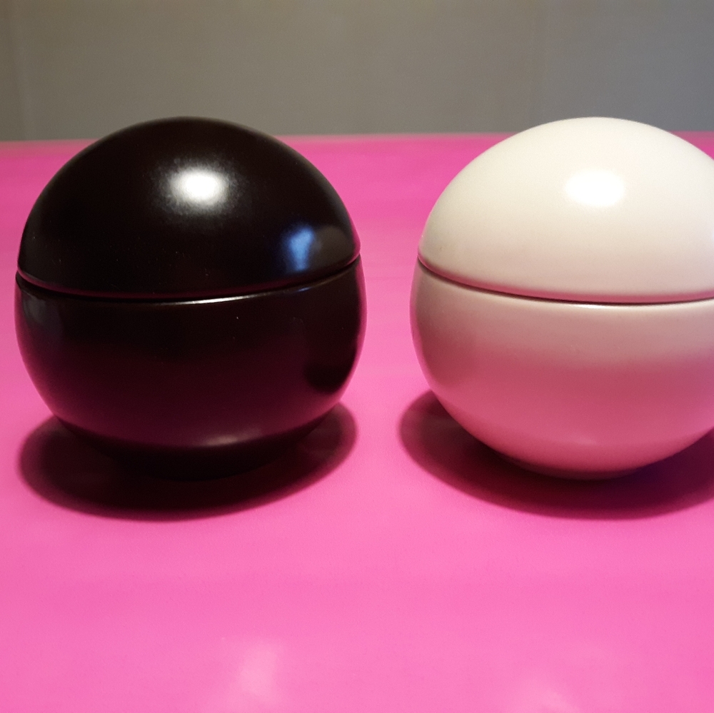 Mikasa Bowls with Lids